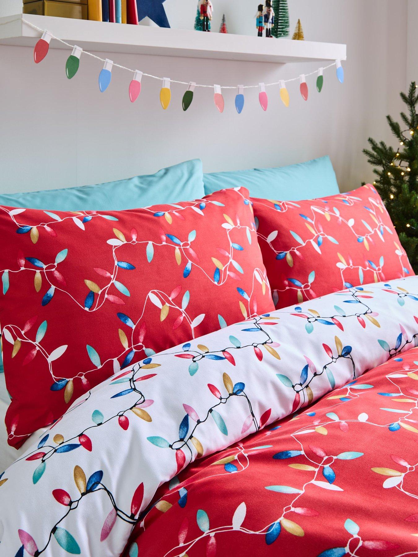 catherine-lansfield-christmas-lights-duvet-set--doubleoutfit