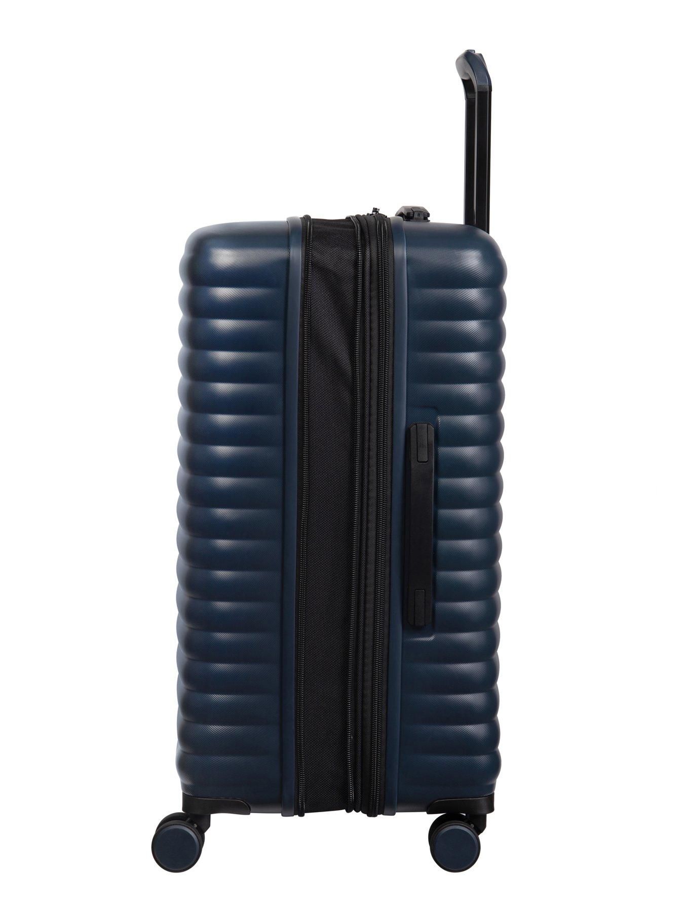 it-luggage-speedbump-navy-blue-3pc-suitcase-setoutfit