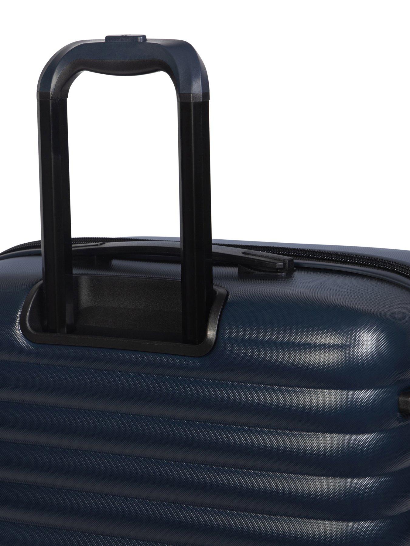 it-luggage-speedbump-navy-blue-medium-suitcaseback