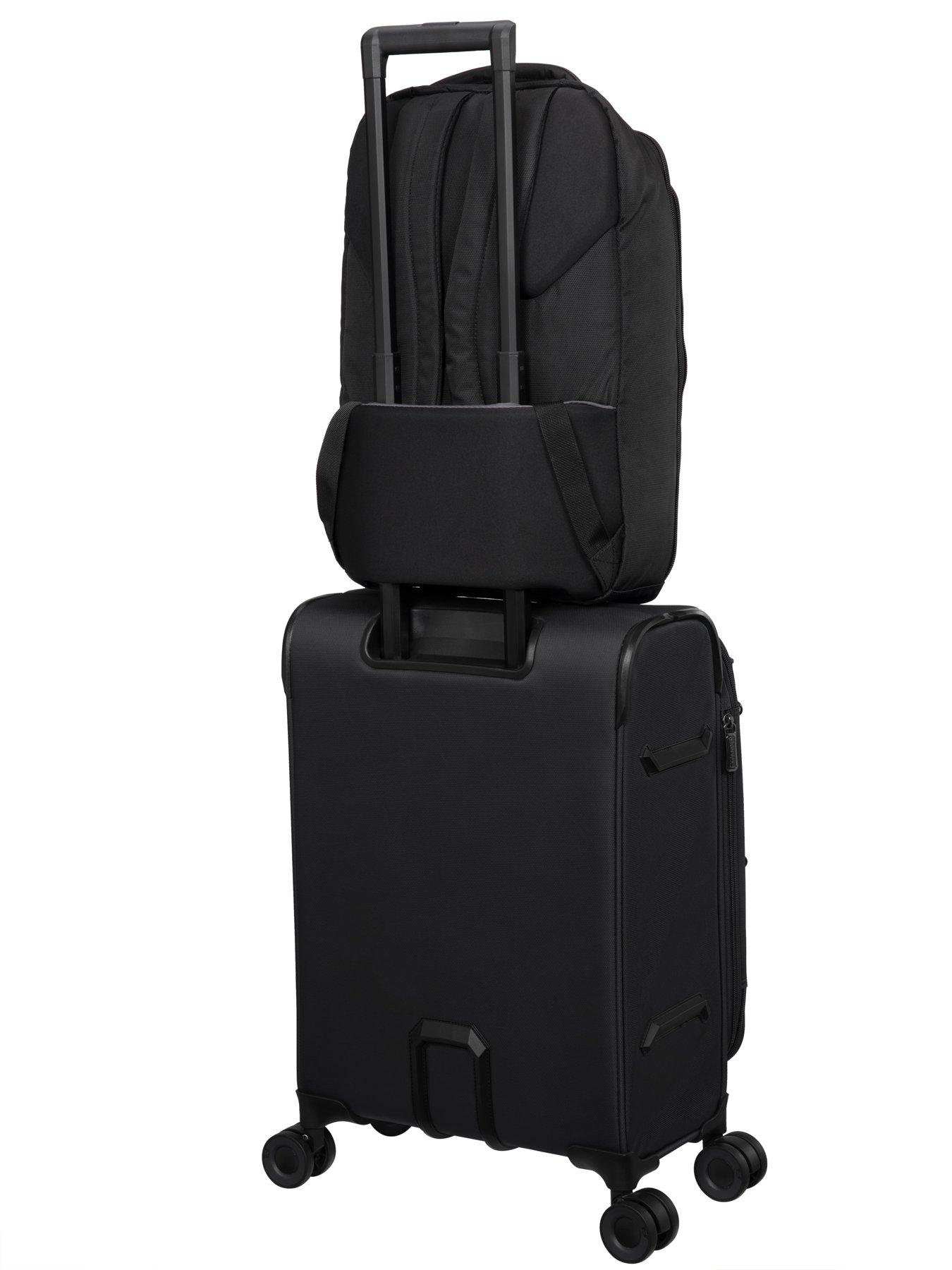 it-luggage-precursor-black-backpackdetail