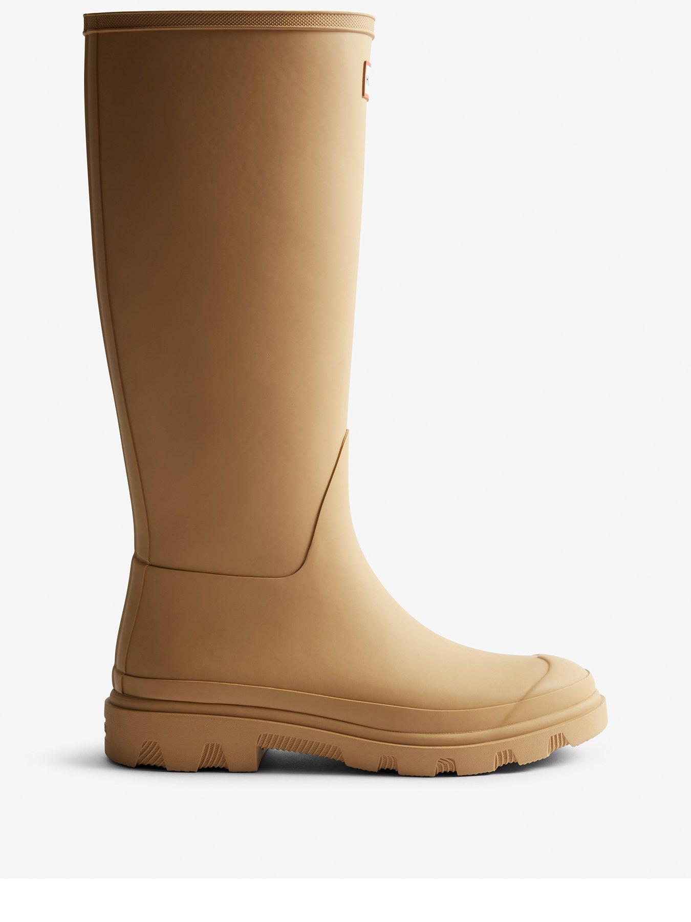 hunter-womens-downpour-tall-boot-biscuitstillFront