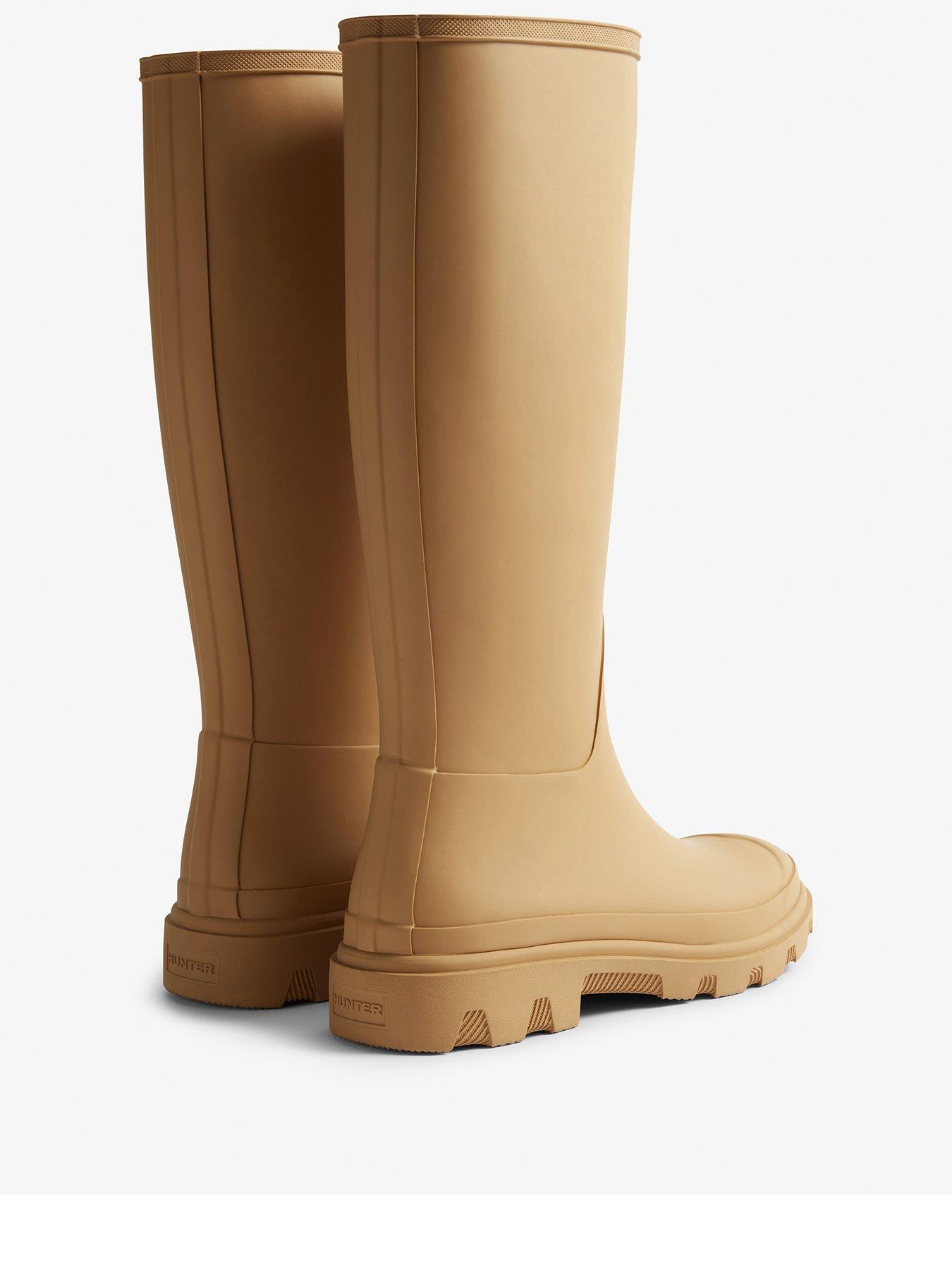 hunter-womens-downpour-tall-boot-biscuitback