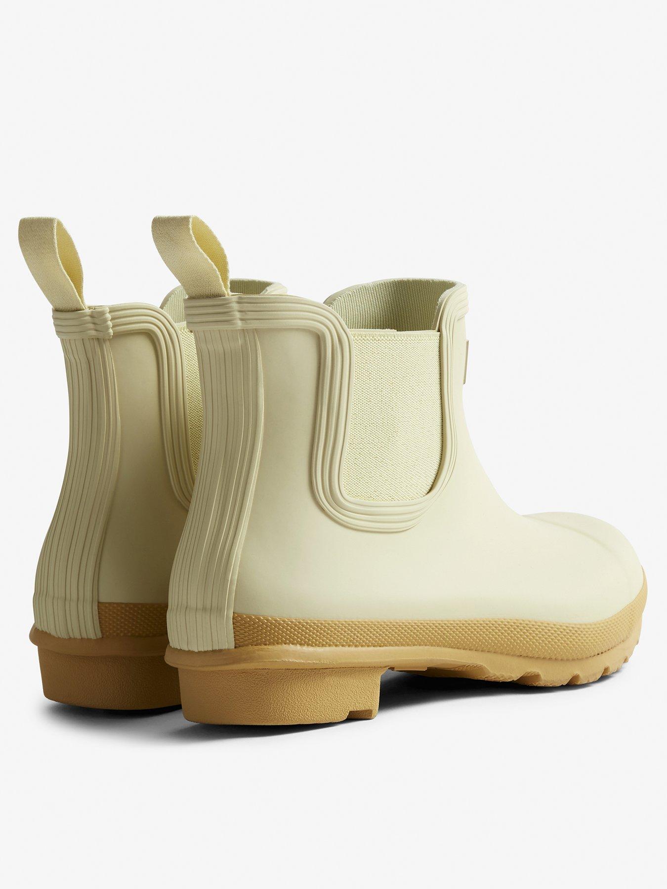 hunter-womens-original-chelsea-boot-gravelback