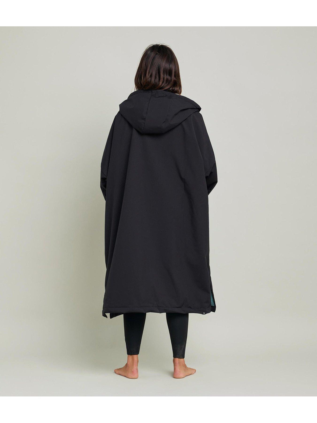 decathlon-unisex-surf-poncho-blackstillFront