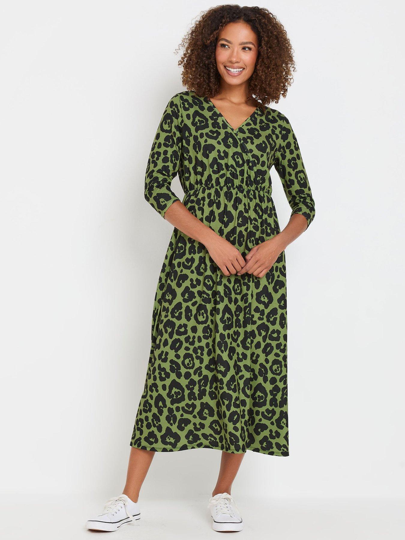 mco-long-sleeve-animal-jersey-dress-green