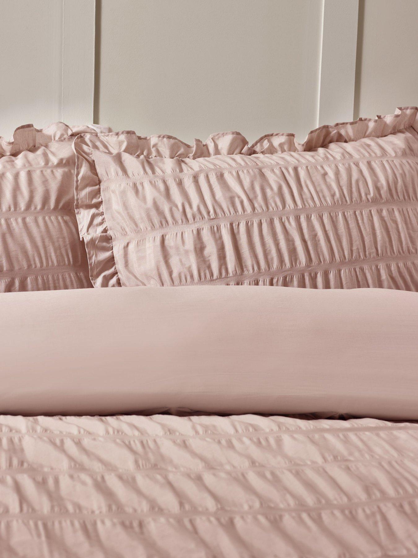 catherine-lansfield-seersucker-frill-duvet-cover-setoutfit