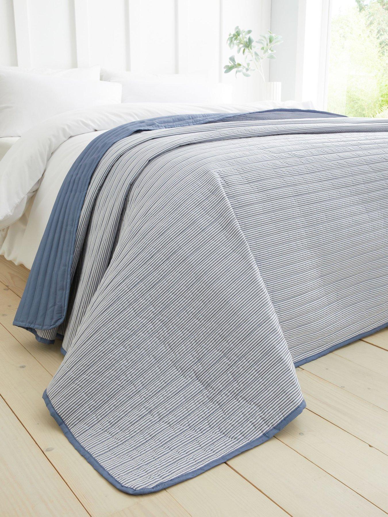 catherine-lansfield-stripe-bedspread--220x230cm