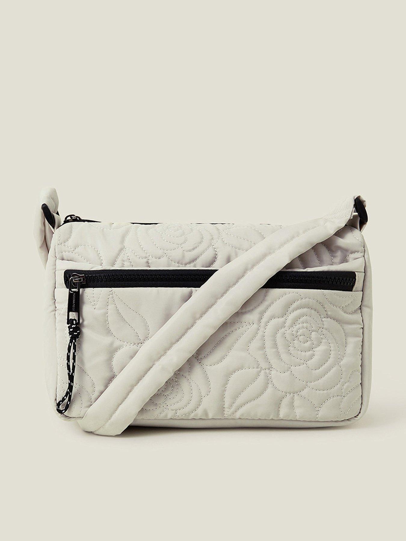 accessorize-nylon-camera-bag-creamfront