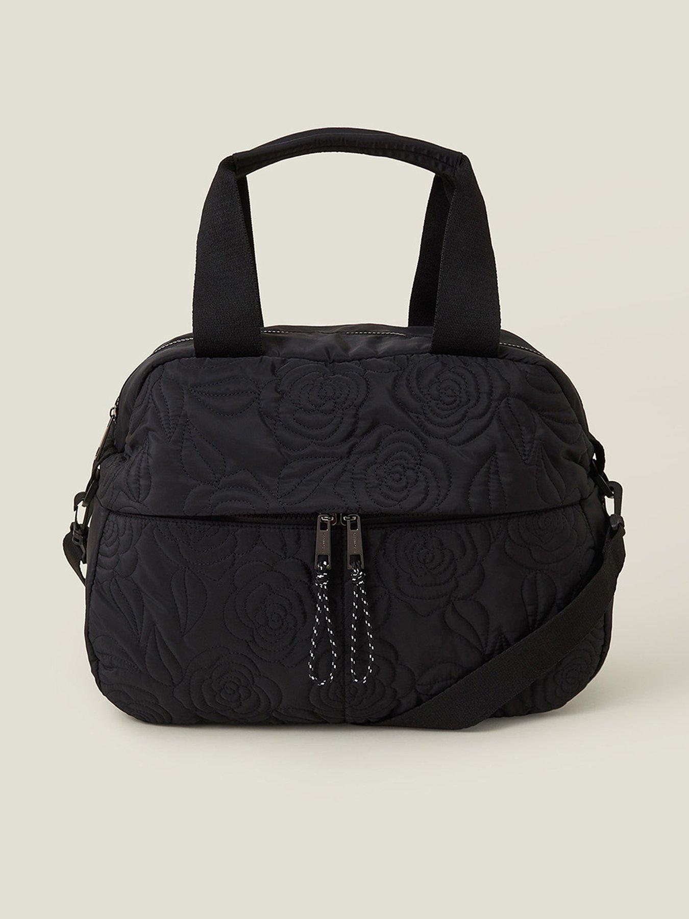 accessorize-nylon-quilted-travel-bag-blackfront