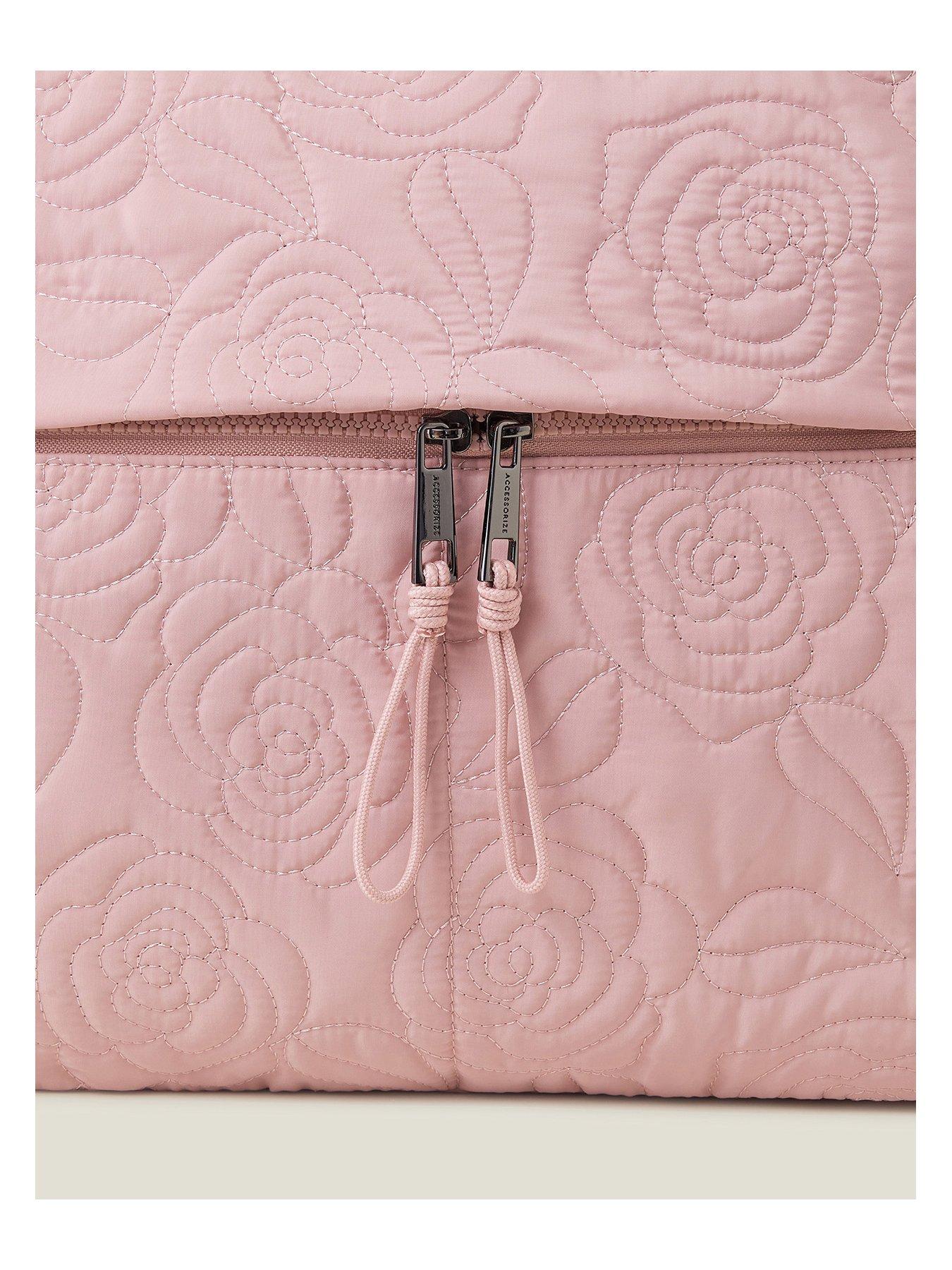 accessorize-nylon-quilted-travel-bag-blushoutfit