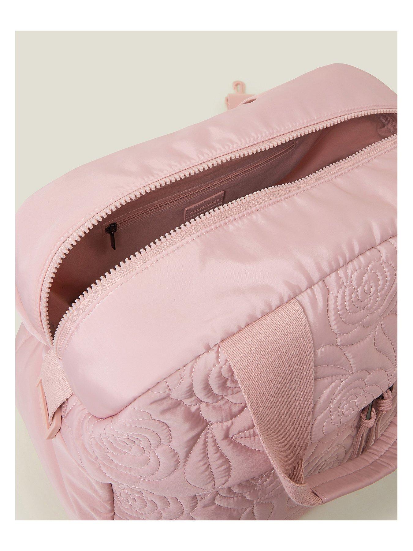 accessorize-nylon-quilted-travel-bag-blushdetail