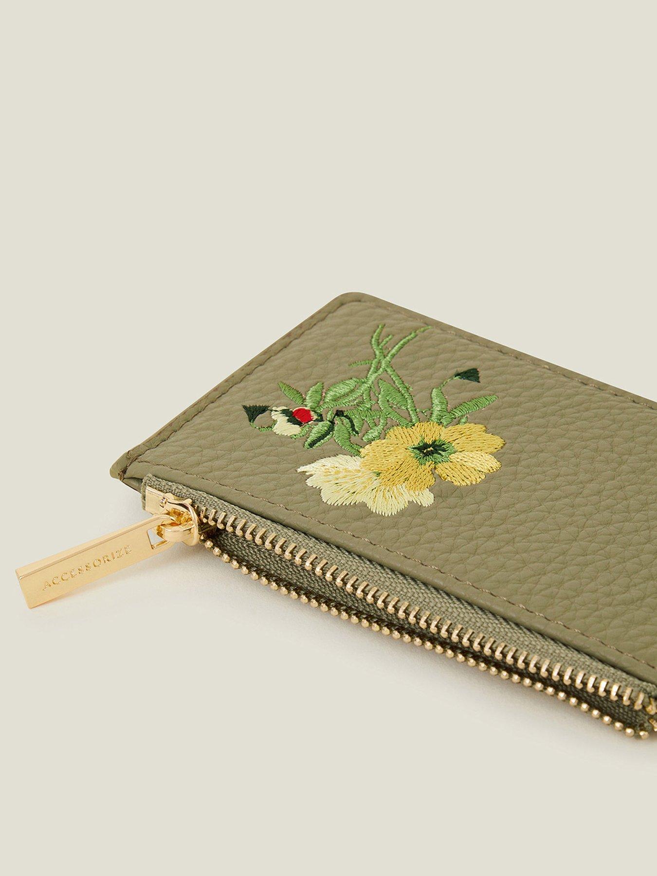 accessorize-embroidered-floral-cardholder-khakioutfit