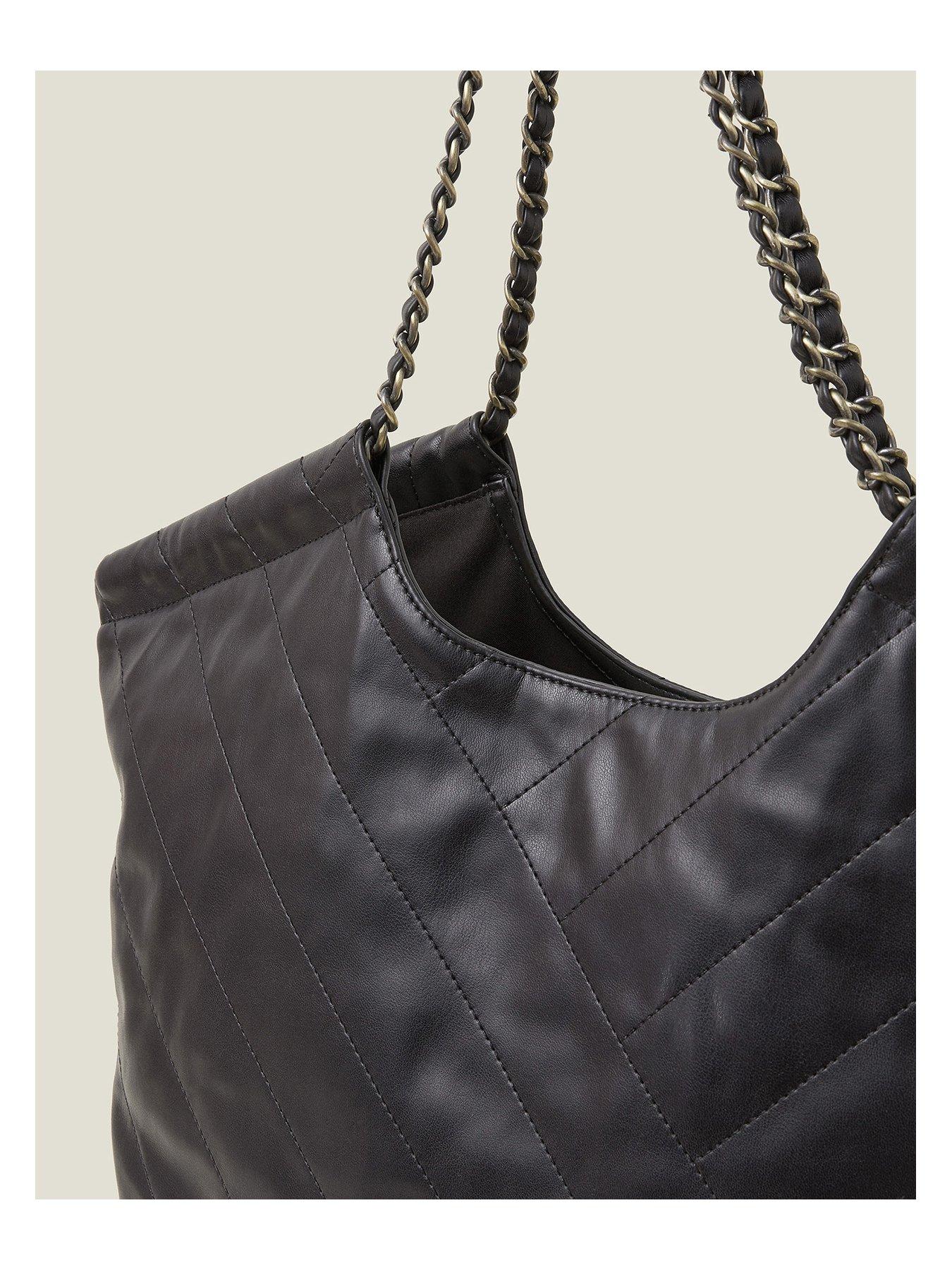 accessorize-chelsea-chain-shoulder-bag-blackoutfit