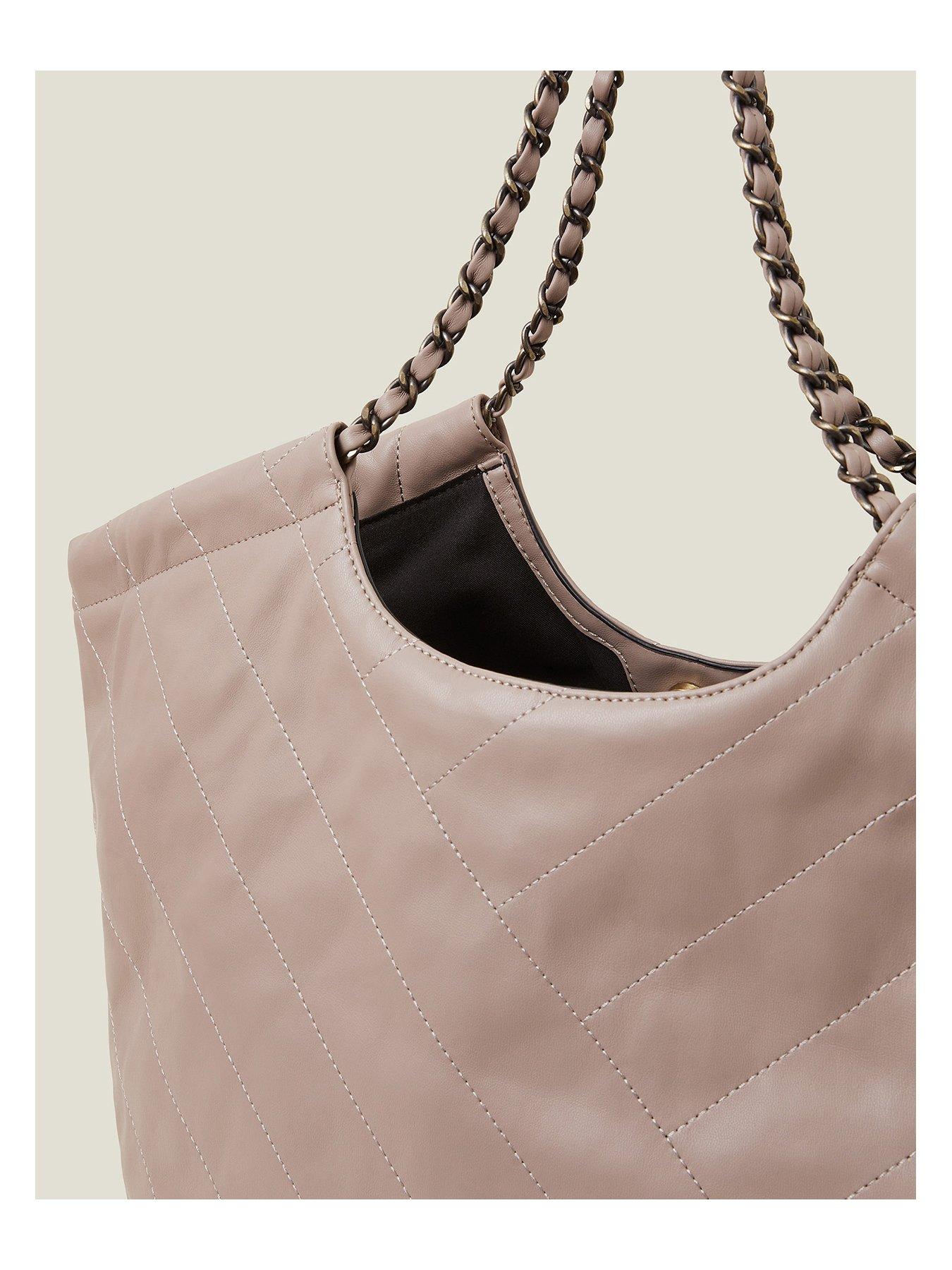 accessorize-chelsea-chain-shoulder-bag-minkoutfit