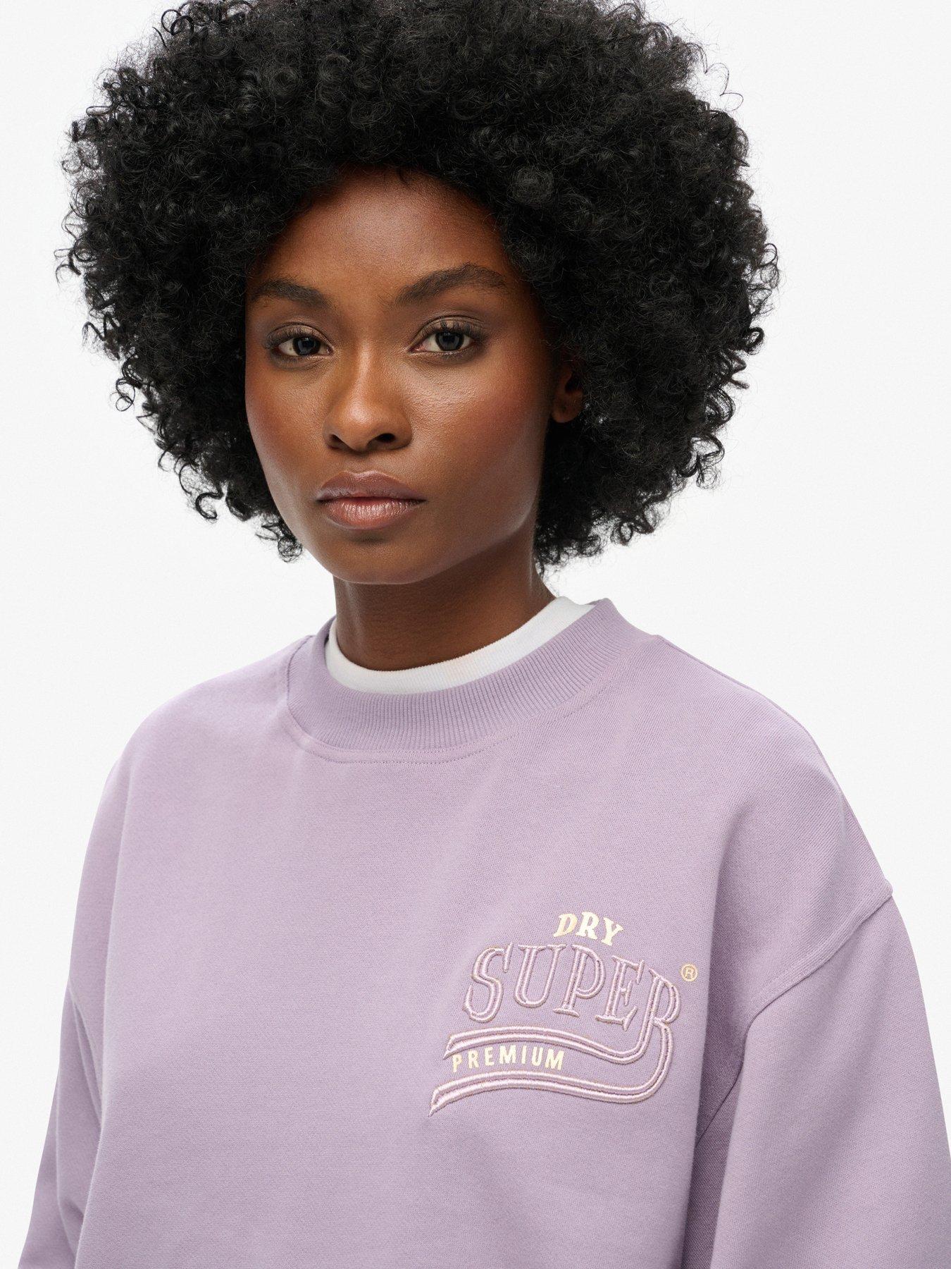 superdry-luxe-metallic-logo-sweater-purpleoutfit