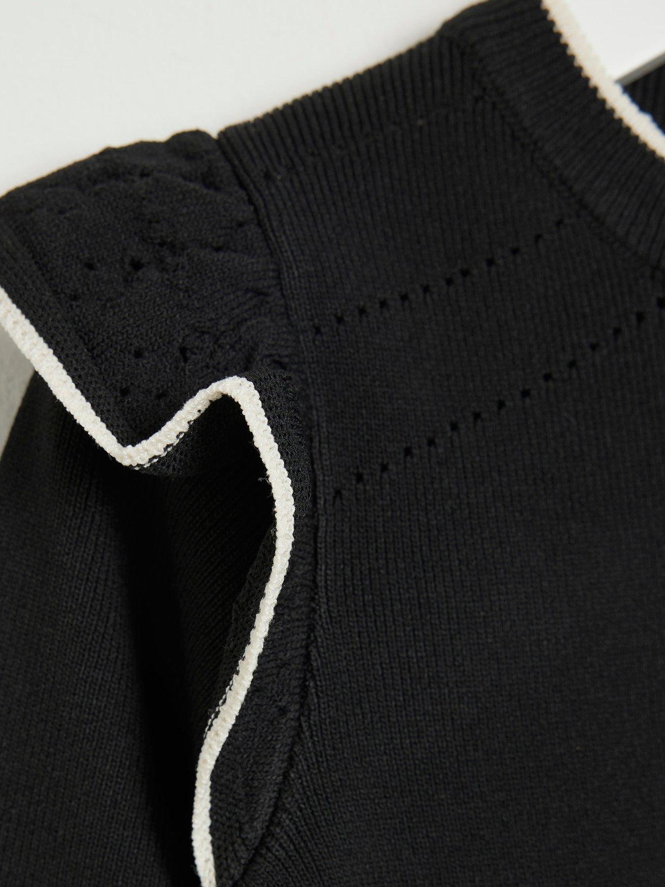 Image 3 of 4 of River Island Mini Mini Girls Rose Knit Dress - Black