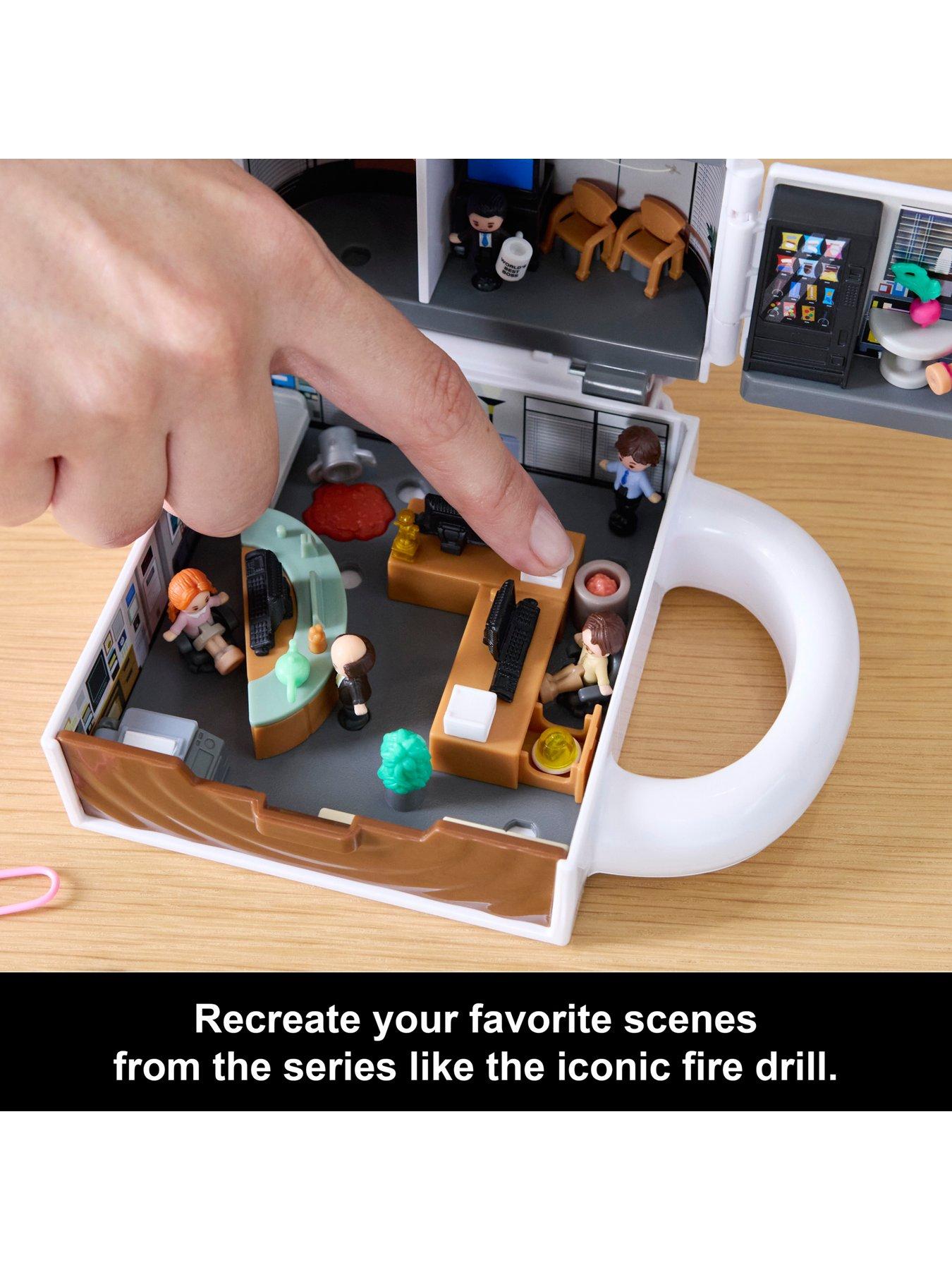Image 4 of 7 of Polly Pocket The Office Compact
