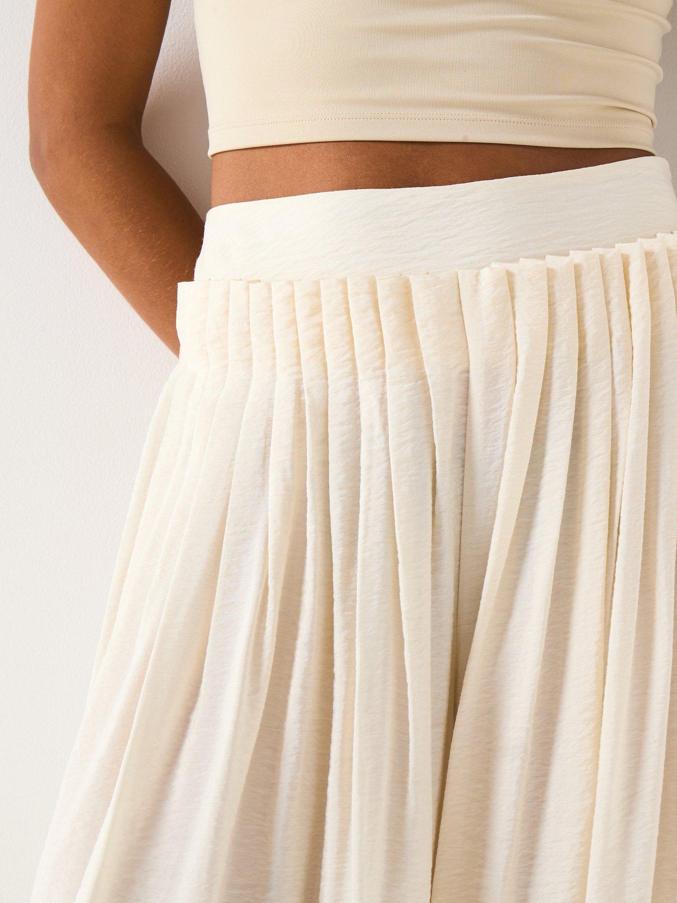 v-by-very-pleated-extreme-trousers-creamoutfit