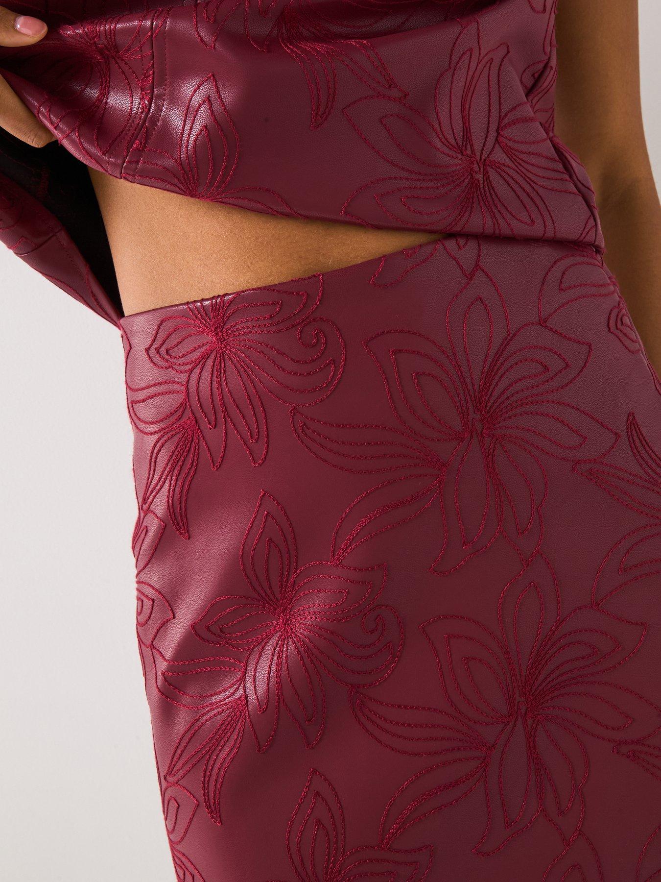 v-by-very-embroidered-pu-mini-skirt-burgundyoutfit