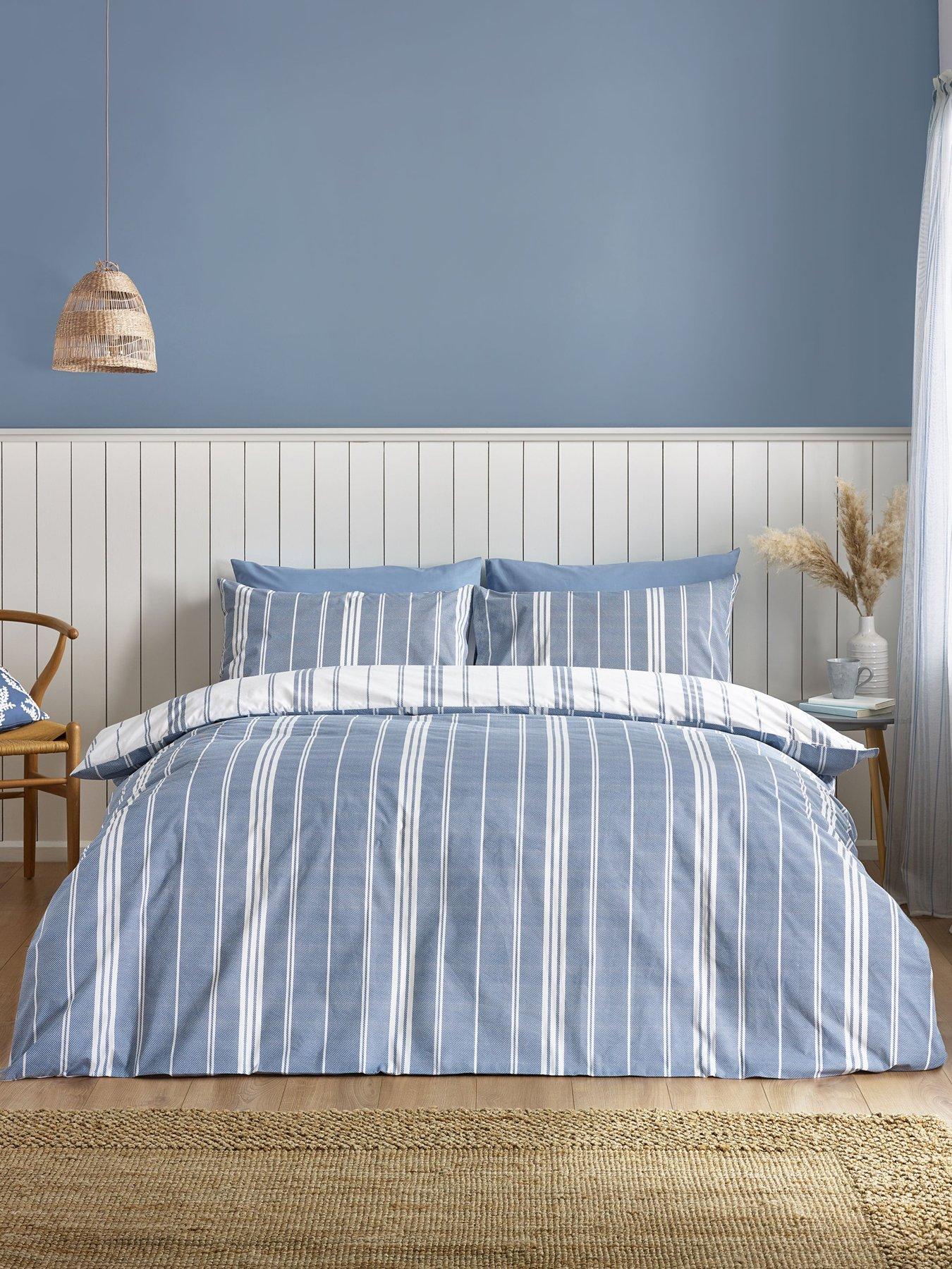 catherine-lansfield-harbour-stripe-duvet-set--singleoutfit