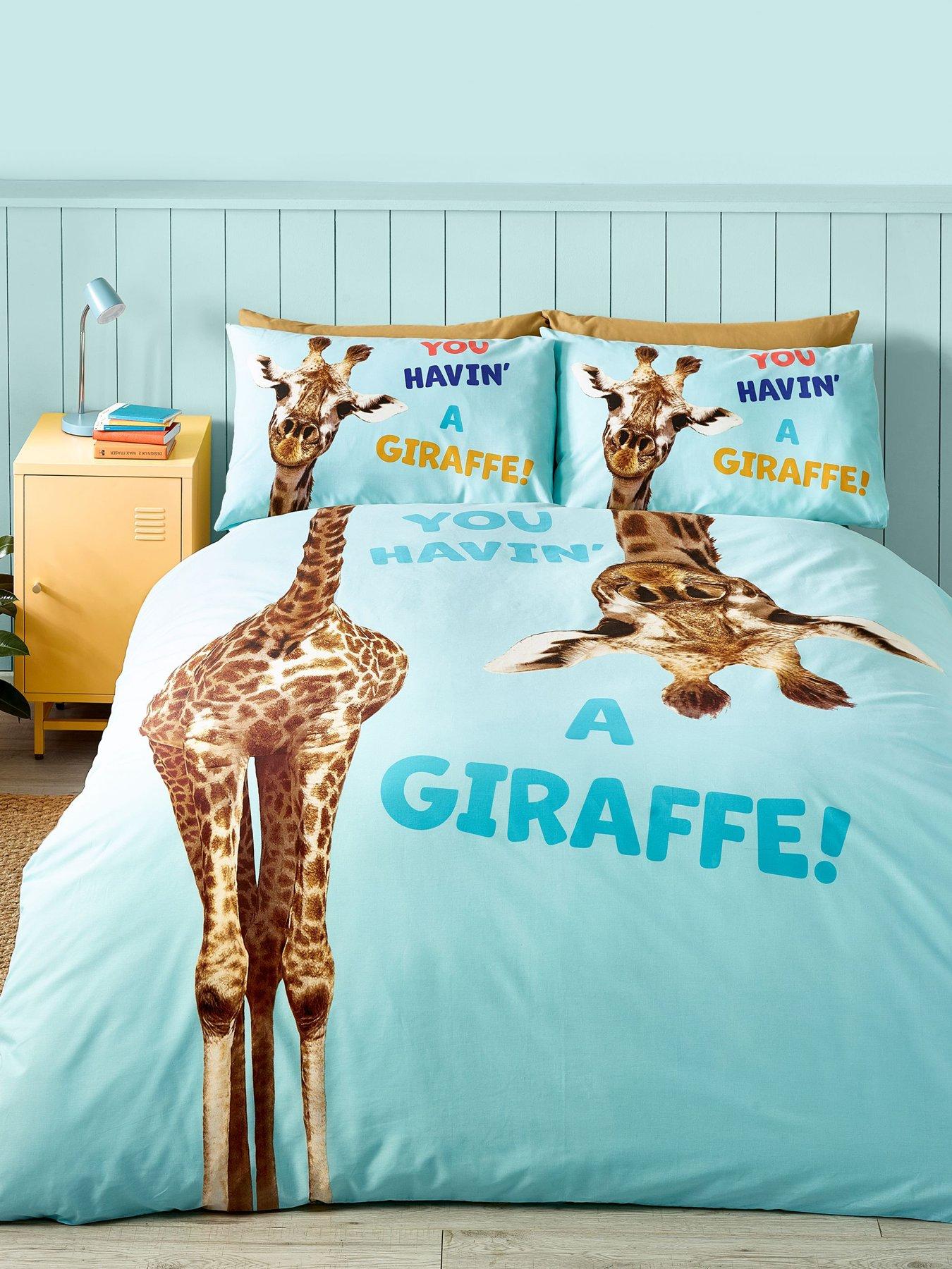 catherine-lansfield-having-a-giraffe-duvet-set