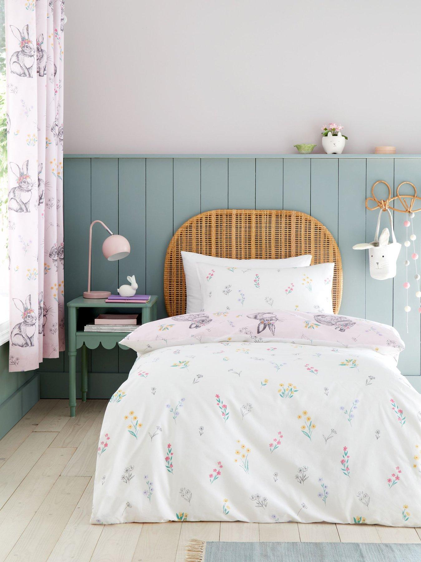 catherine-lansfield-bunny-tails-ditsy-duvet-set--juniorback