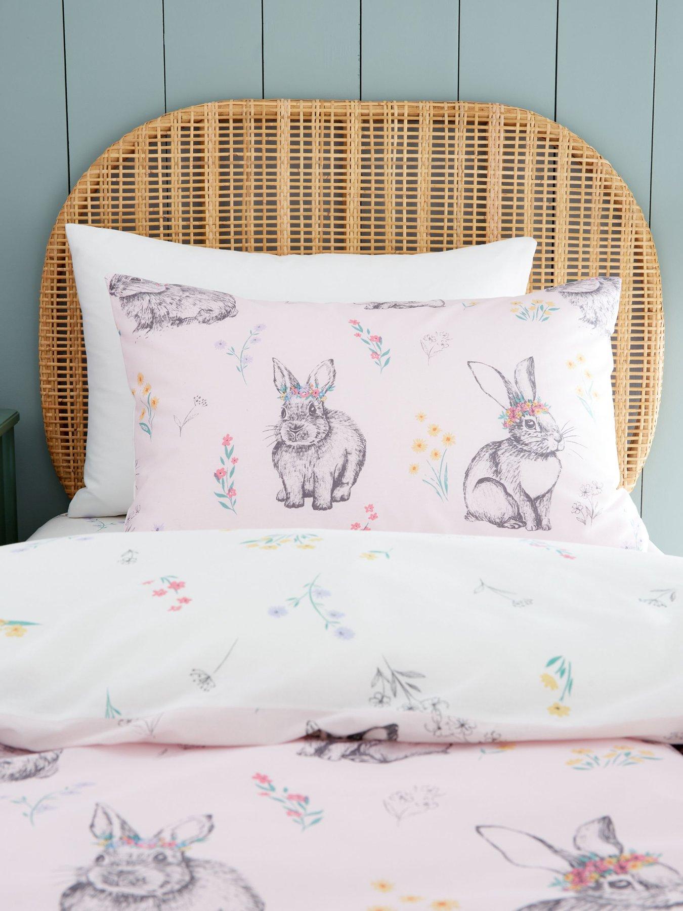 catherine-lansfield-bunny-tails-ditsy-duvet-set--junioroutfit