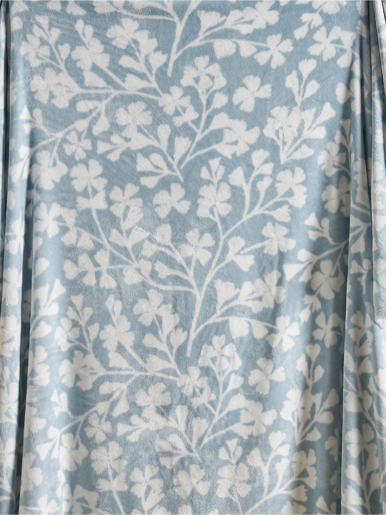 Catherine Lansfield Brooke Floral Throw