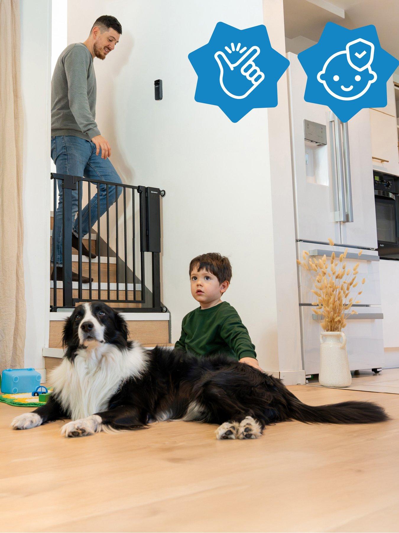 Badabulle Safe & Pass Automatic Sensor Unlocking Hands free Safety Gate