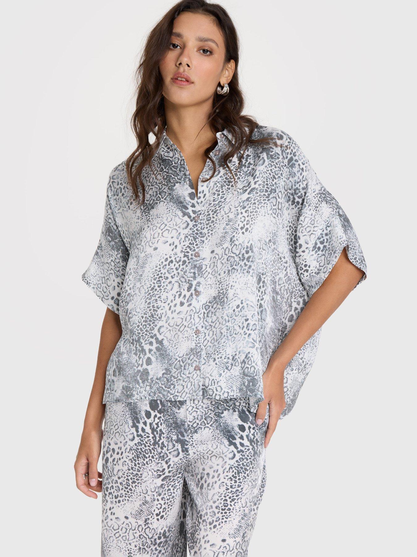 Alix the Label Animal Oversized Blouse - Grey