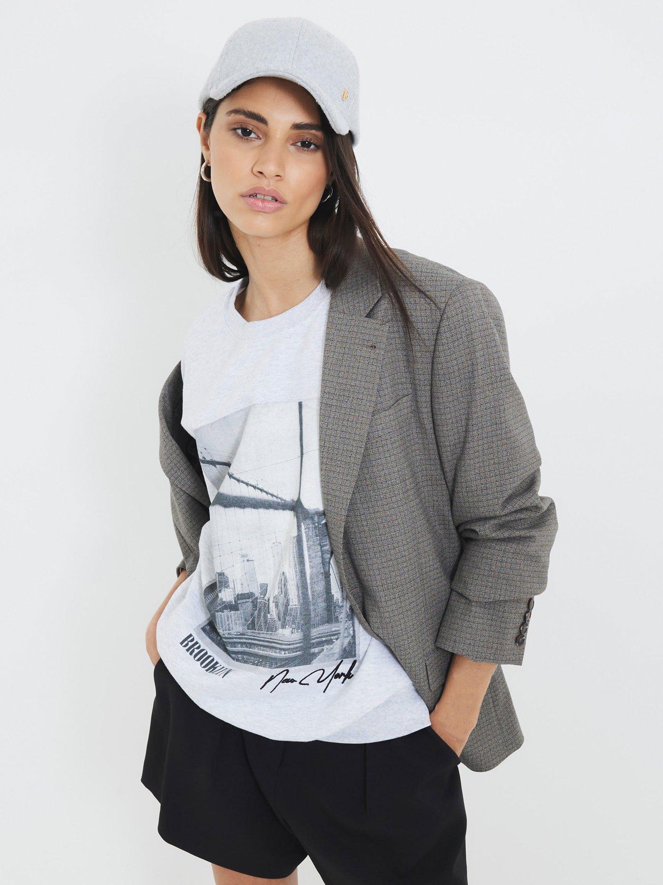 river-island-ny-logo-sweatshirt-greyoutfit