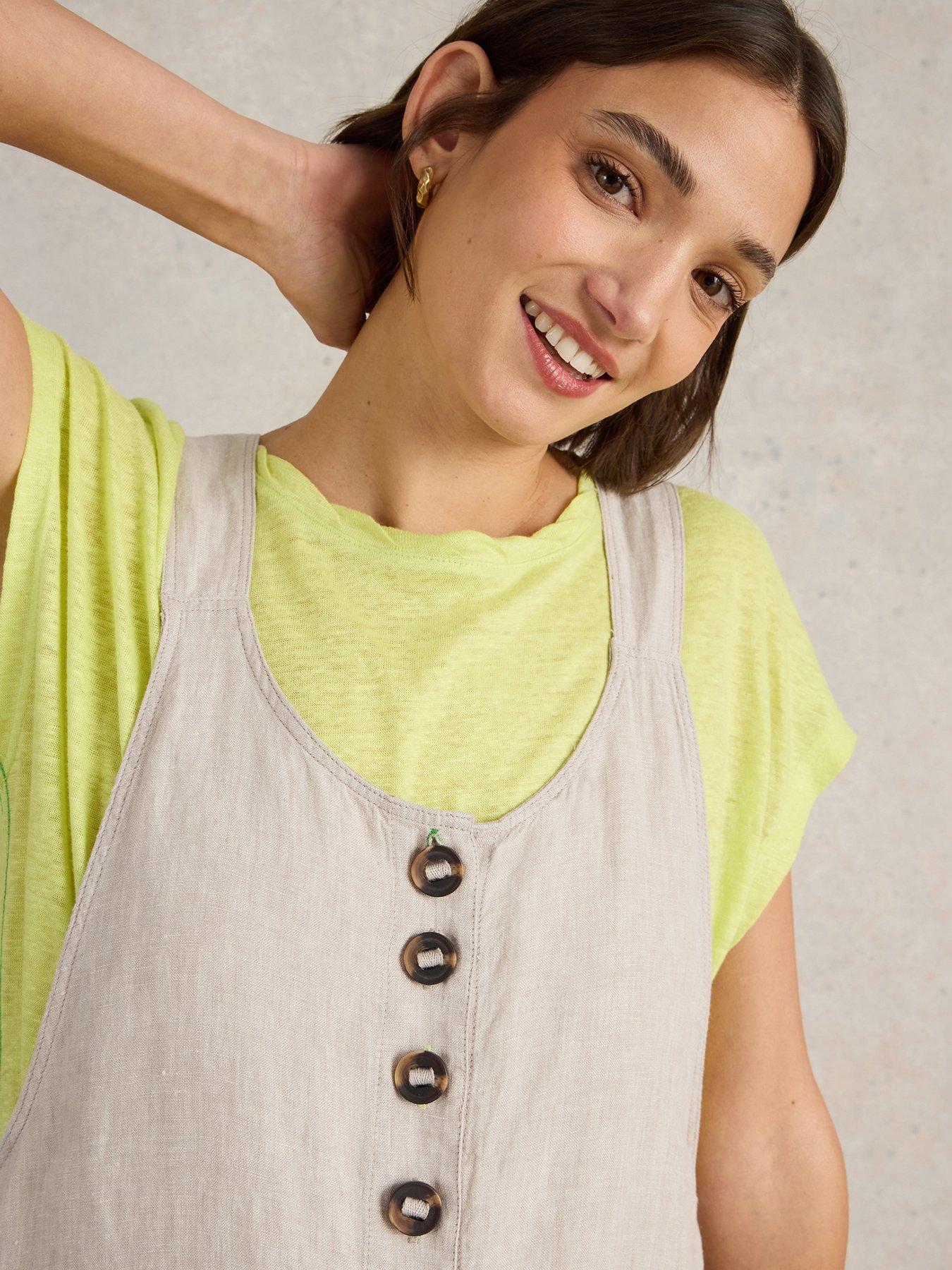 white-stuff-viola-linen-dungaree-beigeoutfit