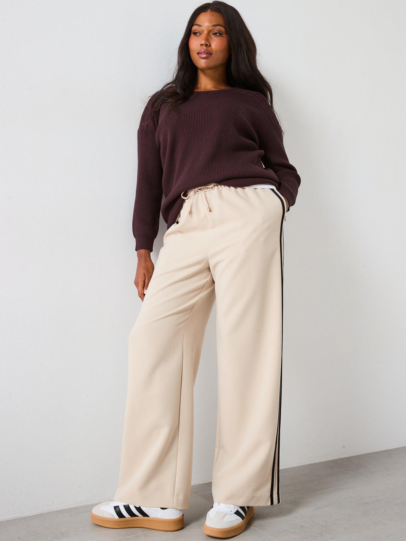 Image 6 of 6 of V by Very Curve Classic Comfort Batwing Cable Sleeve Jumper - Brown