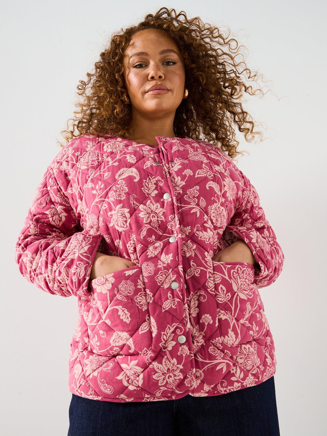 Image 4 of 6 of V by Very Curve Printed Quilted Jacket - Print