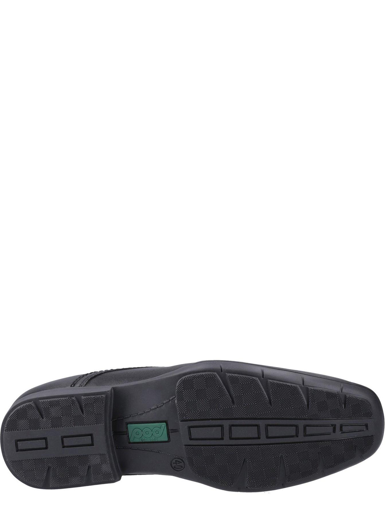 pod-youth-alec-blackdetail