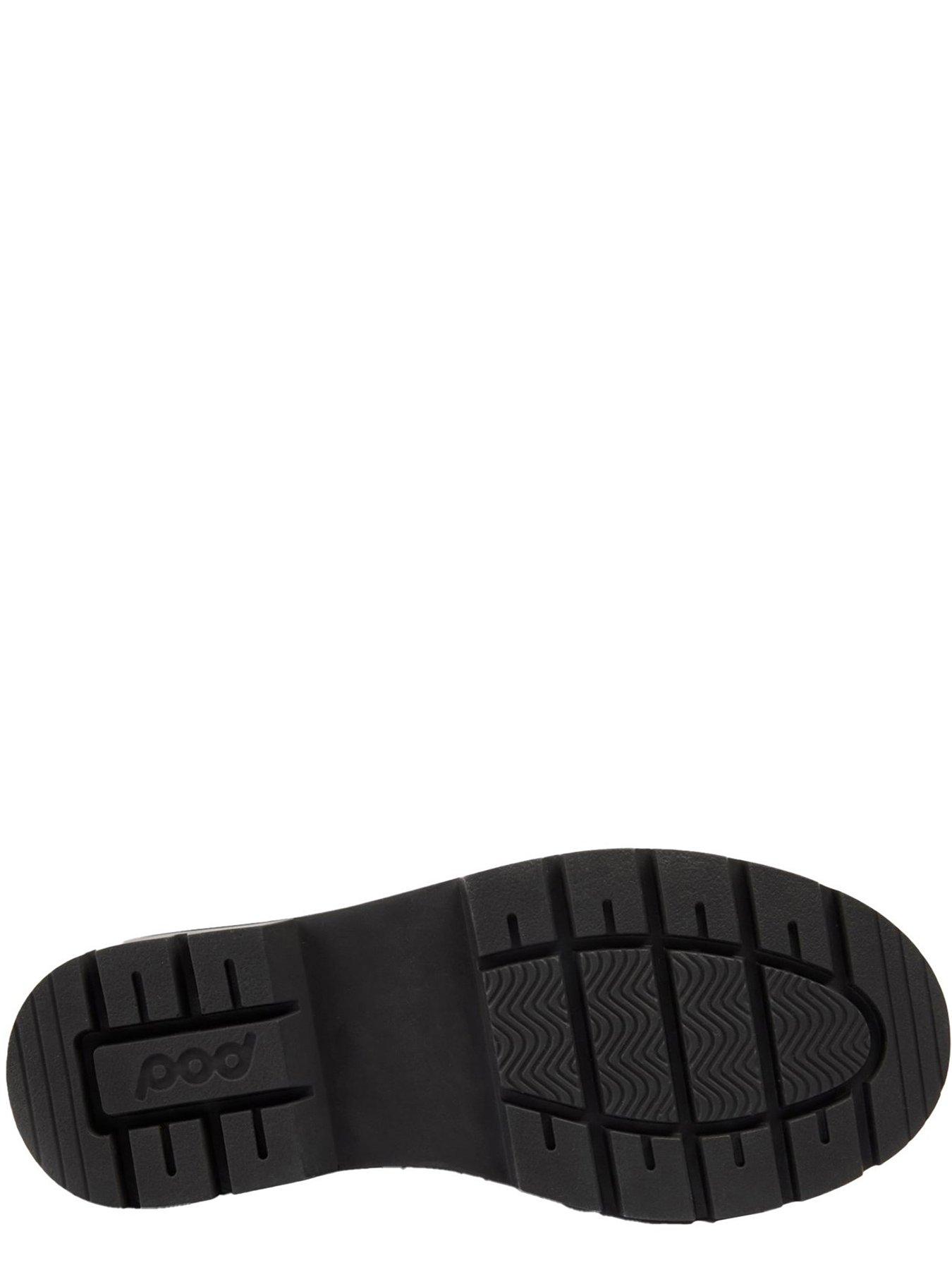 pod-pod-youth-emilie-leatherdetail