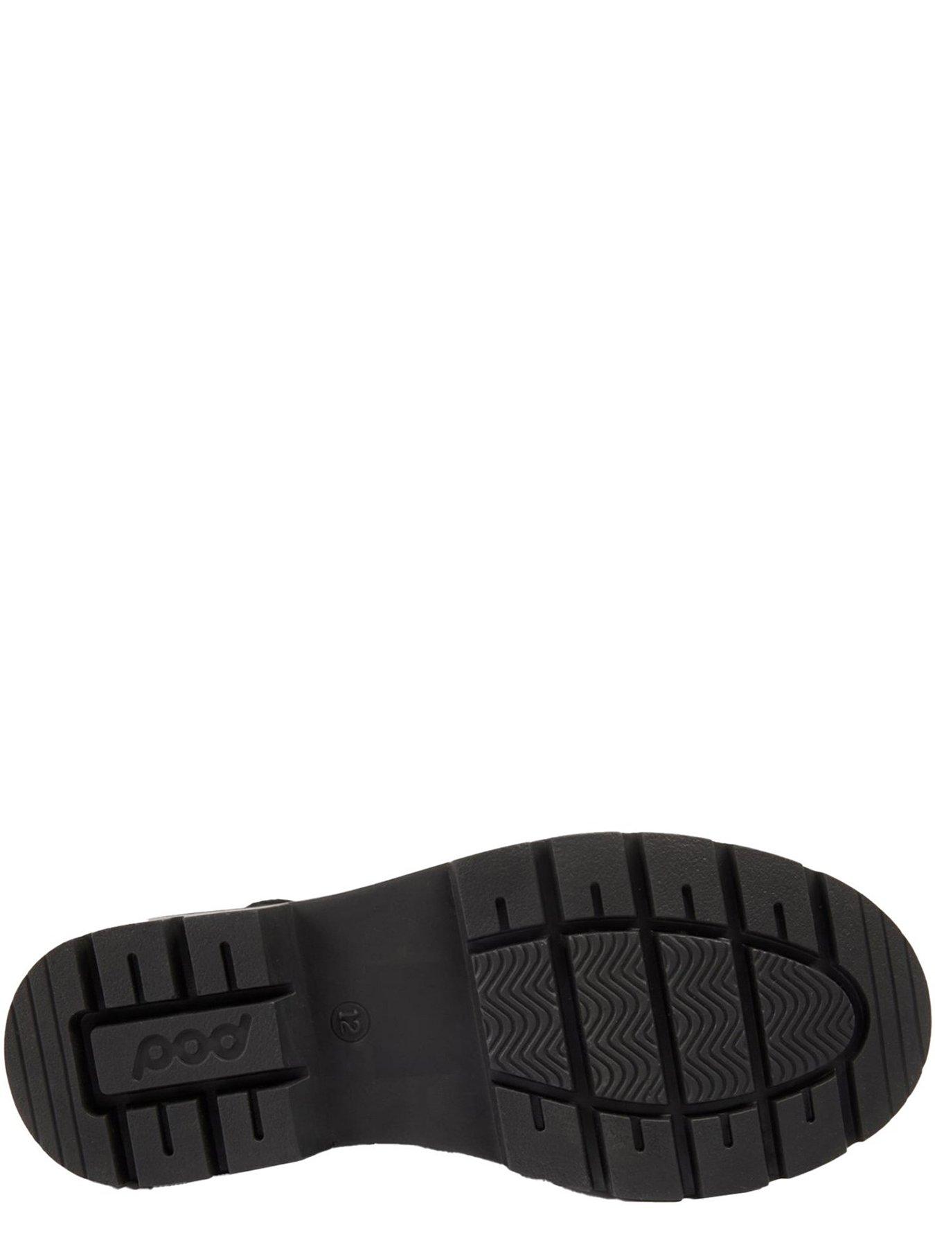 pod-youth-emilie-patent-blackdetail