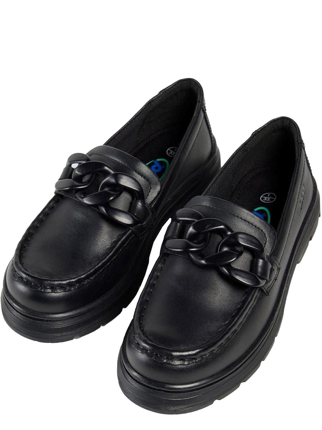 pod-pod-youth-mina-leatheroutfit