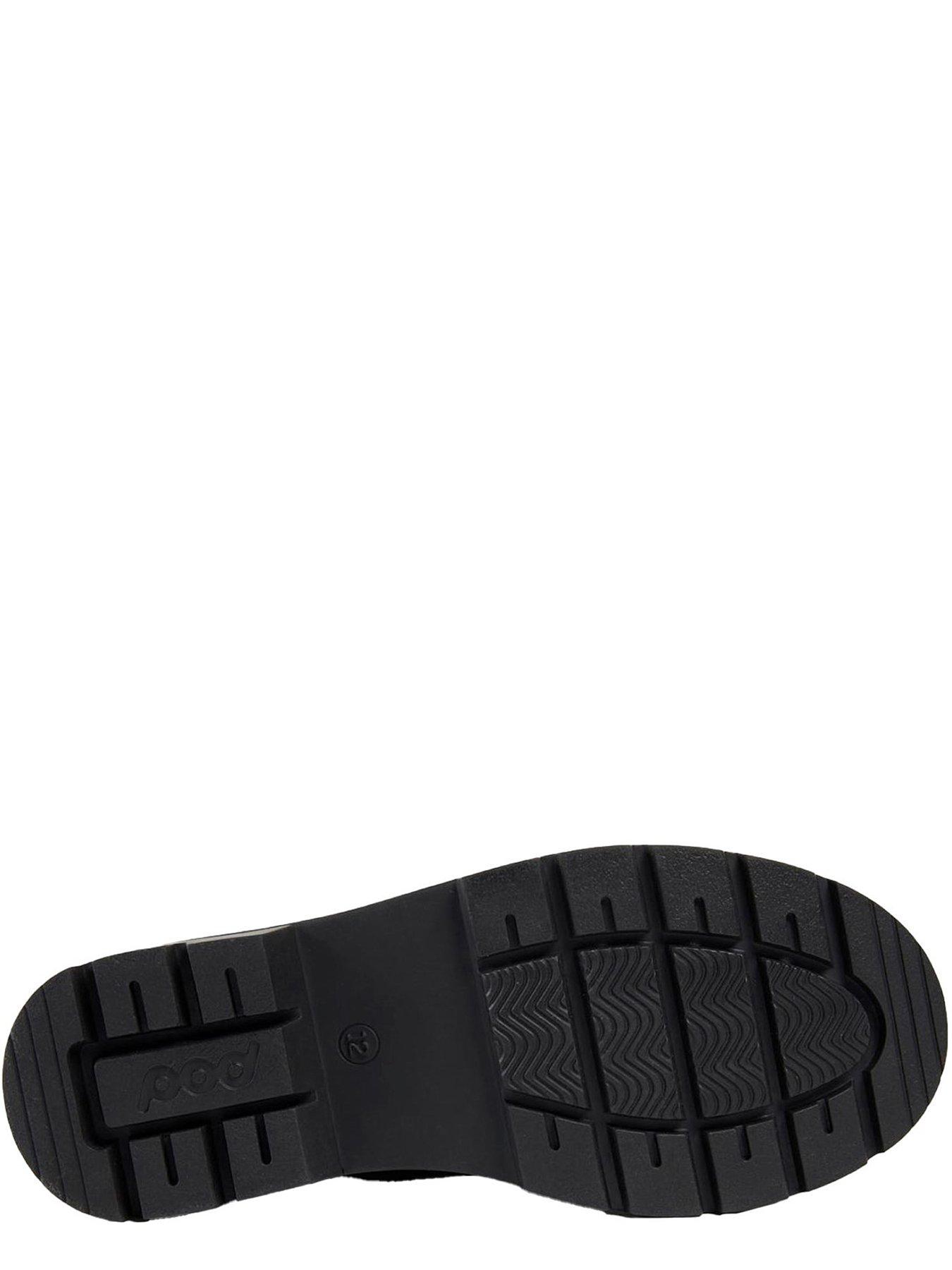 pod-youth-irene-patent-blackdetail