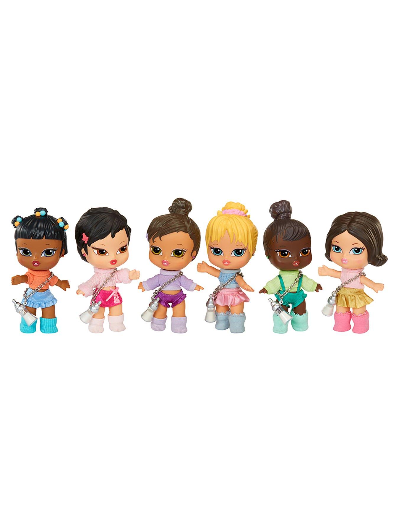 Image 6 of 6 of Bratz Bratz Babyz Runwayz Doll- Yasmin