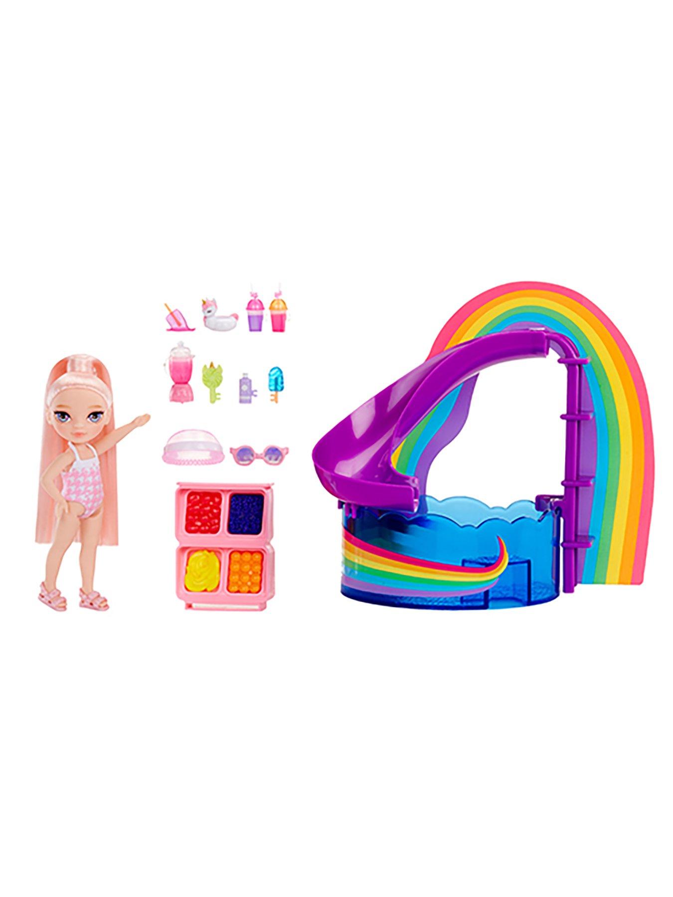 Image 5 of 8 of Rainbow High Rainbow High Little Pool Day with Blush Playset