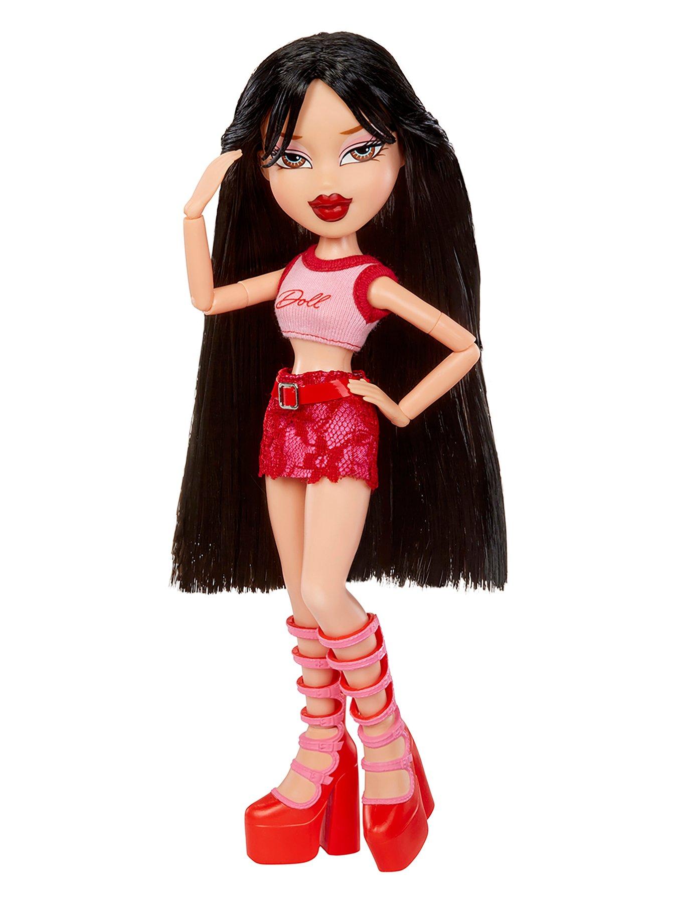 Image 3 of 8 of Bratz Bratz Goin Out! Doll- Jade