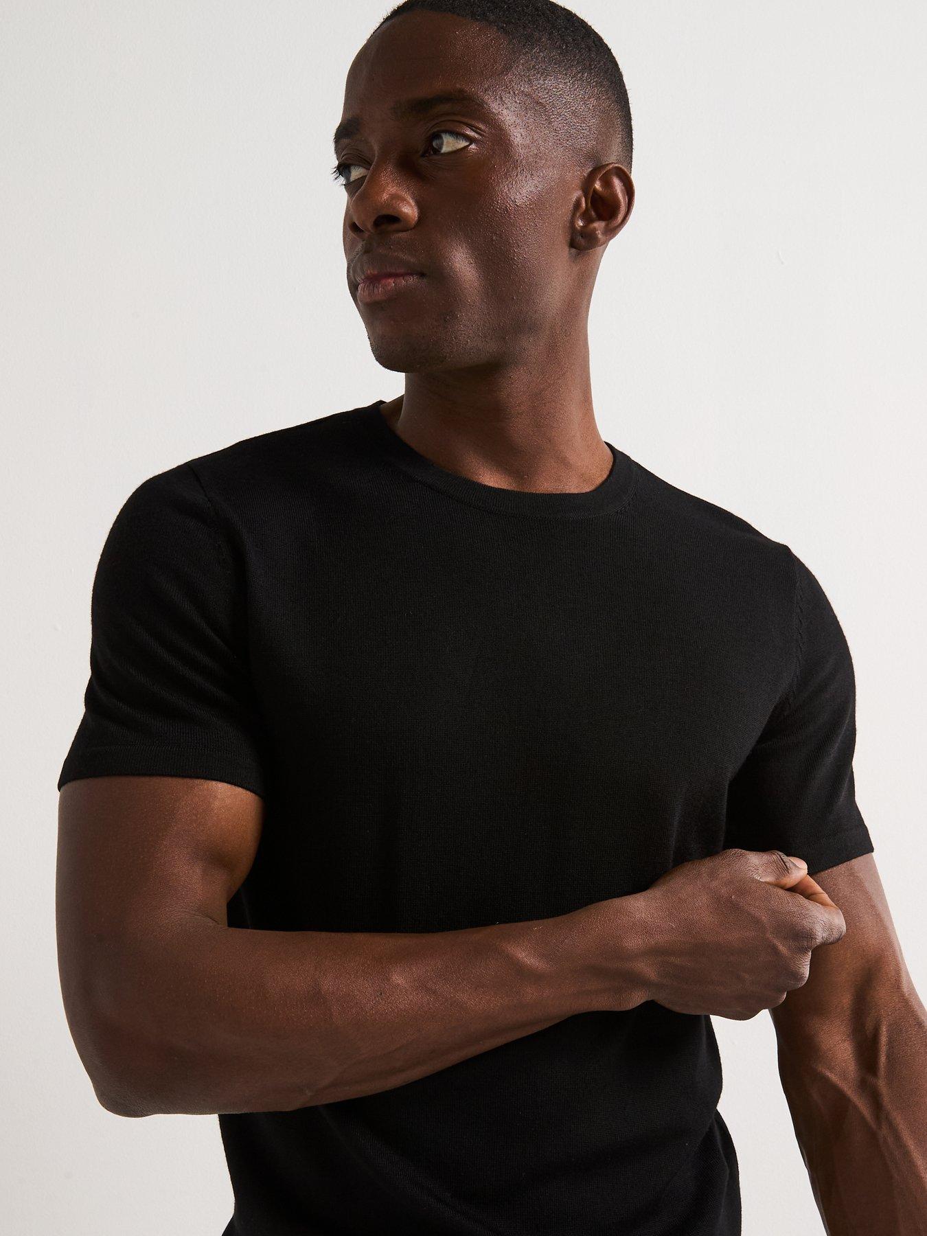 very-man-merino-wool-short-sleeve-jumper-blackoutfit