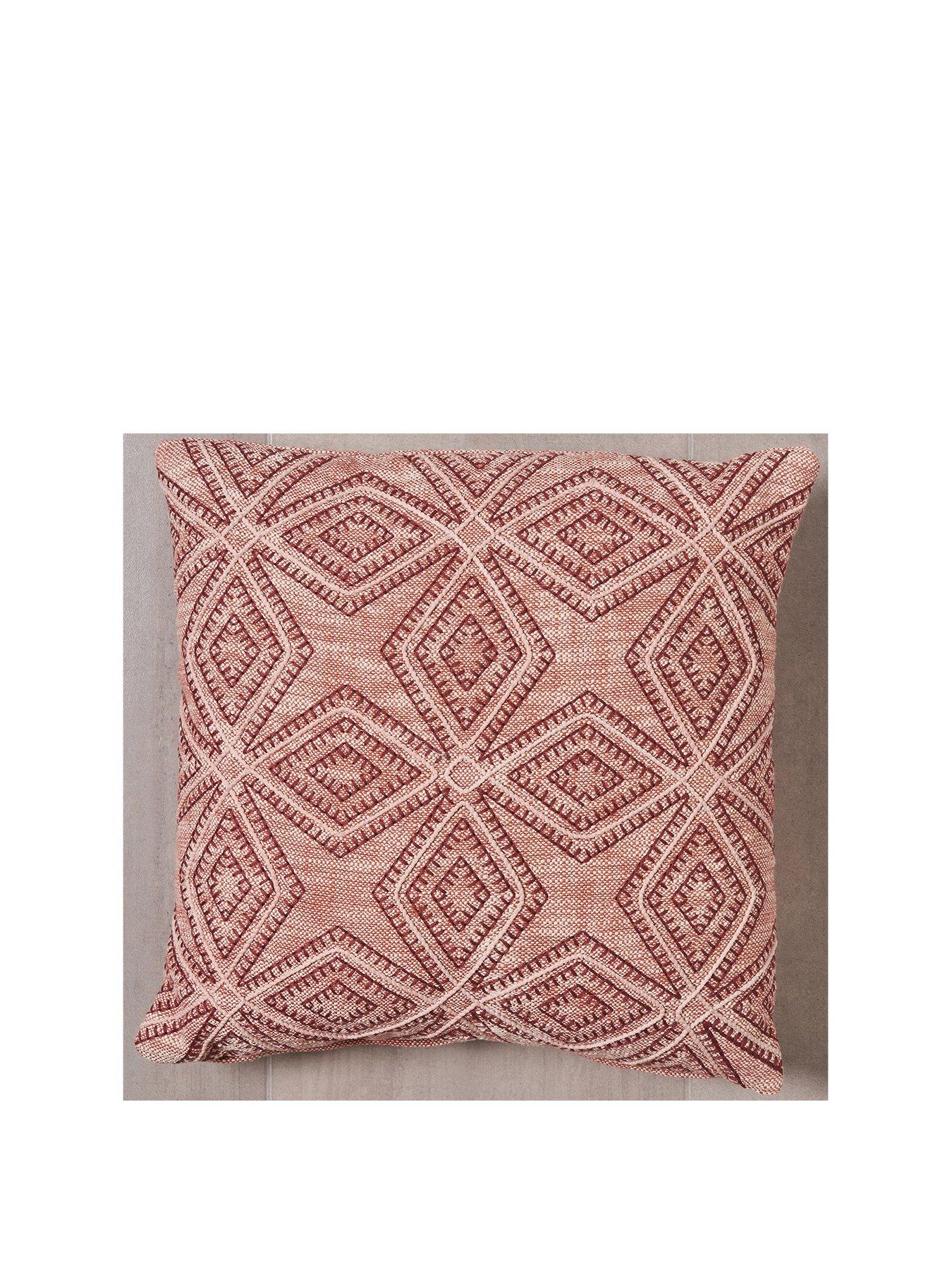the-very-collection-cagravediz-cushionstillFront