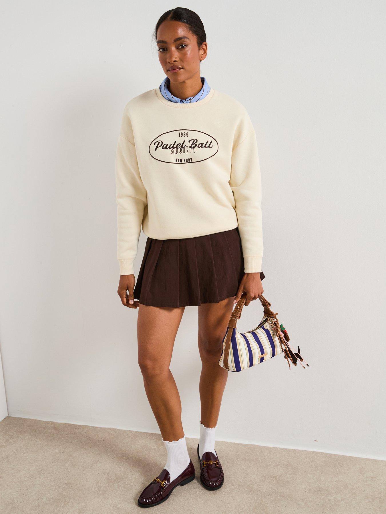 Image 3 of 6 of V by Very Basic Fashion Graphic Sweatshirt - Cream