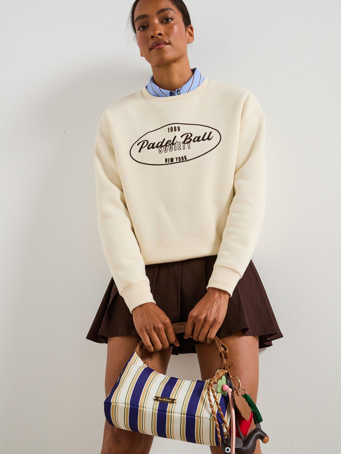 Image 5 of 6 of V by Very Basic Fashion Graphic Sweatshirt - Cream