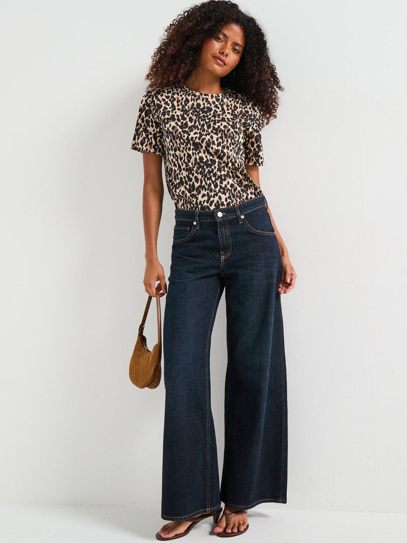 v-by-very-crew-tee-printback