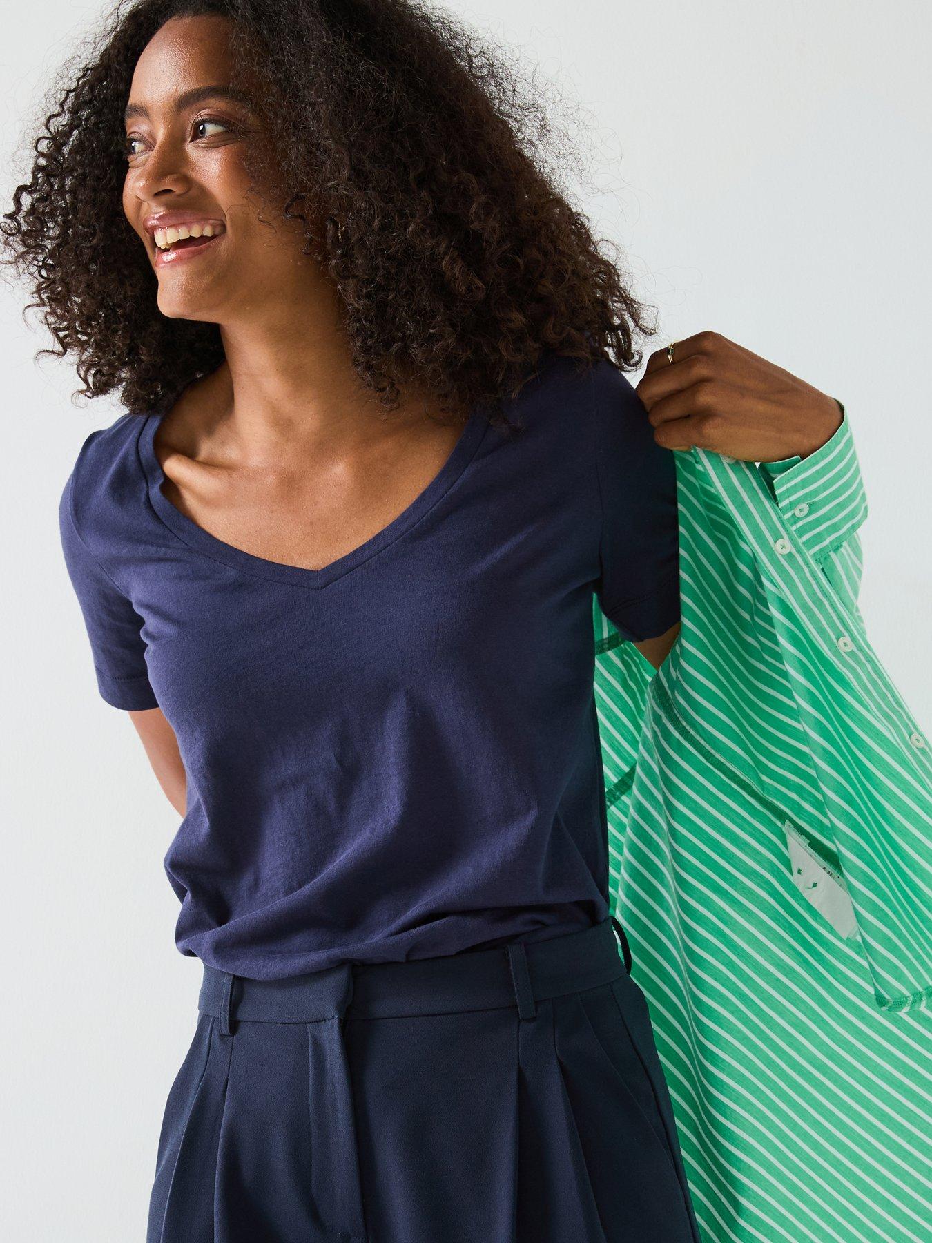 v-by-very-v-neck-t-shirt-navyoutfit