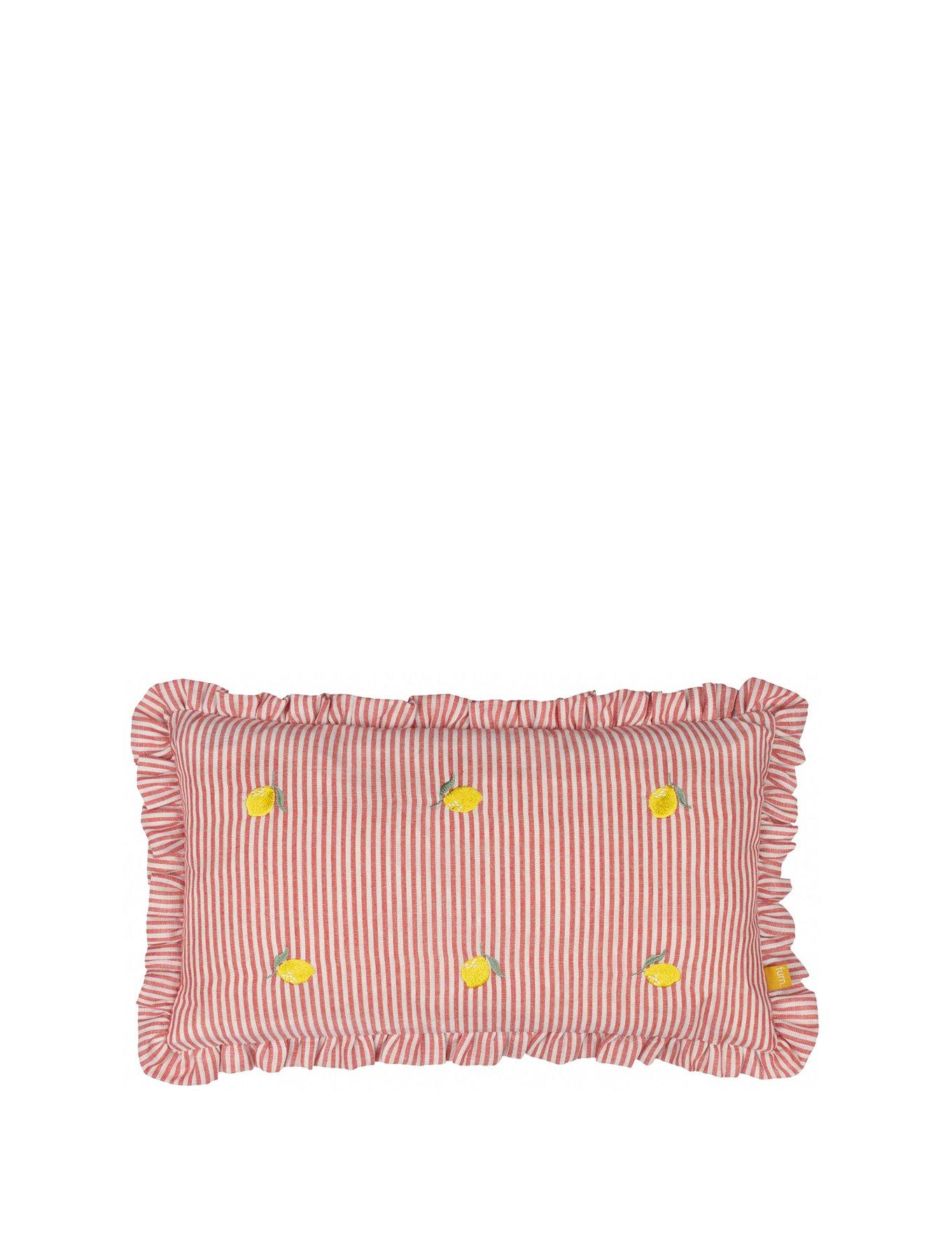 furn-les-fruites-lemons-cushion--30x50cmstillFront