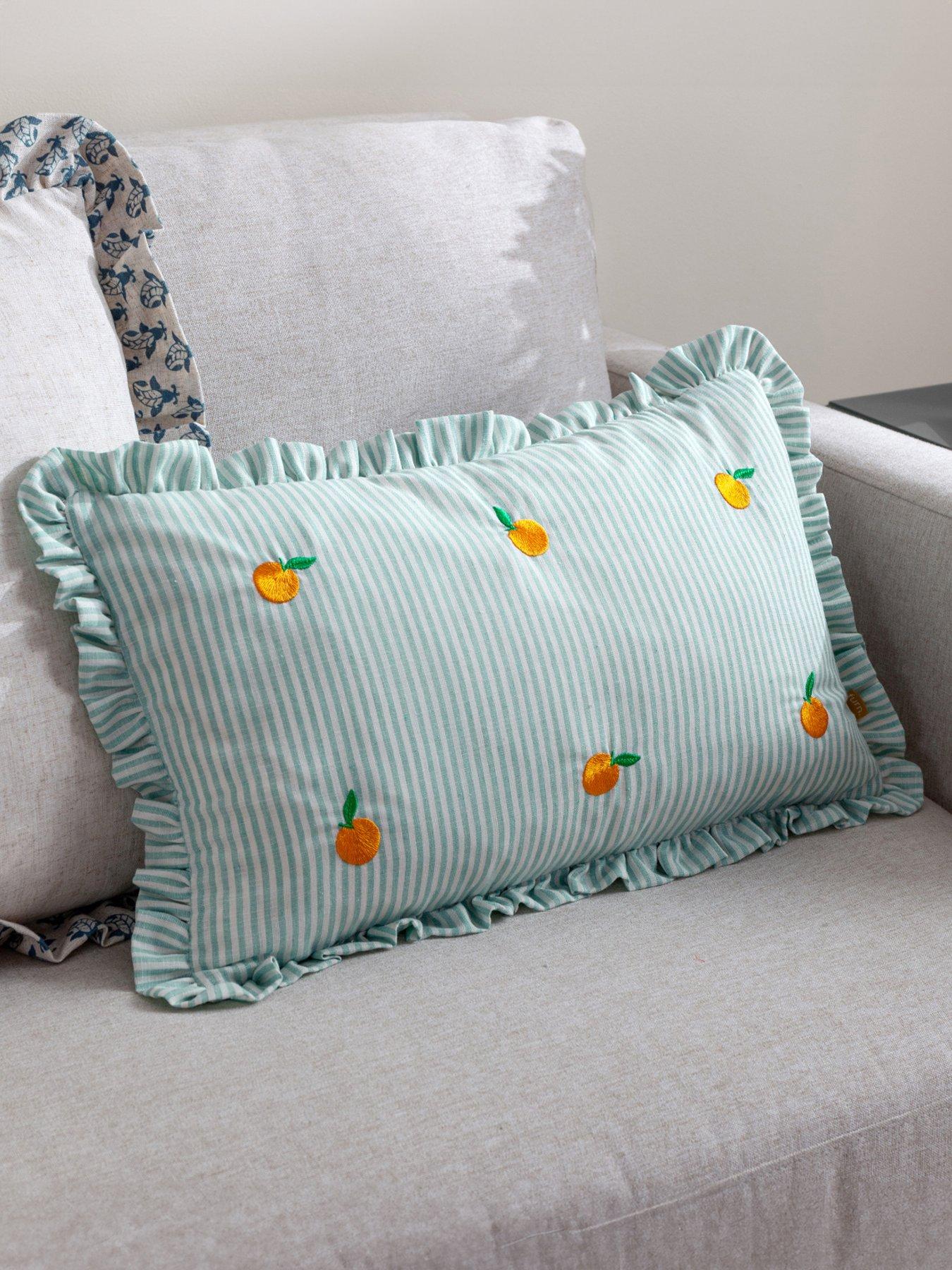 furn-les-fruites-oranges-cushion